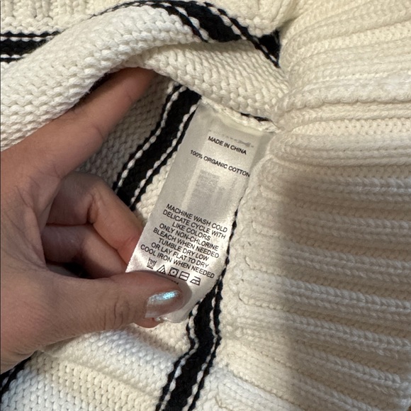 Quince 100% Organic Cotton Striped Crewneck Sweater - Picture 4 of 4